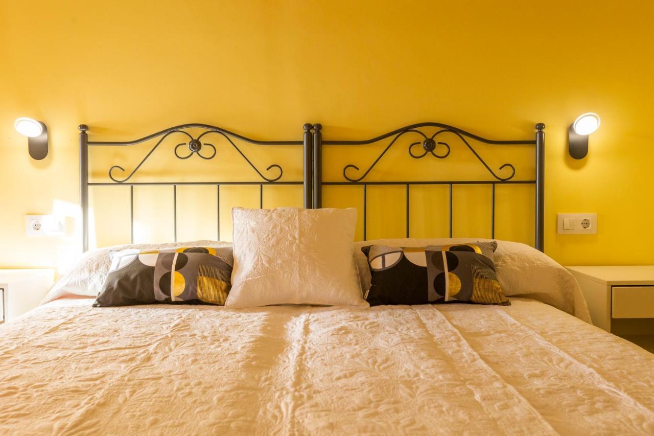 Apartamentos Casona Del Campo ナビア エクステリア 写真
