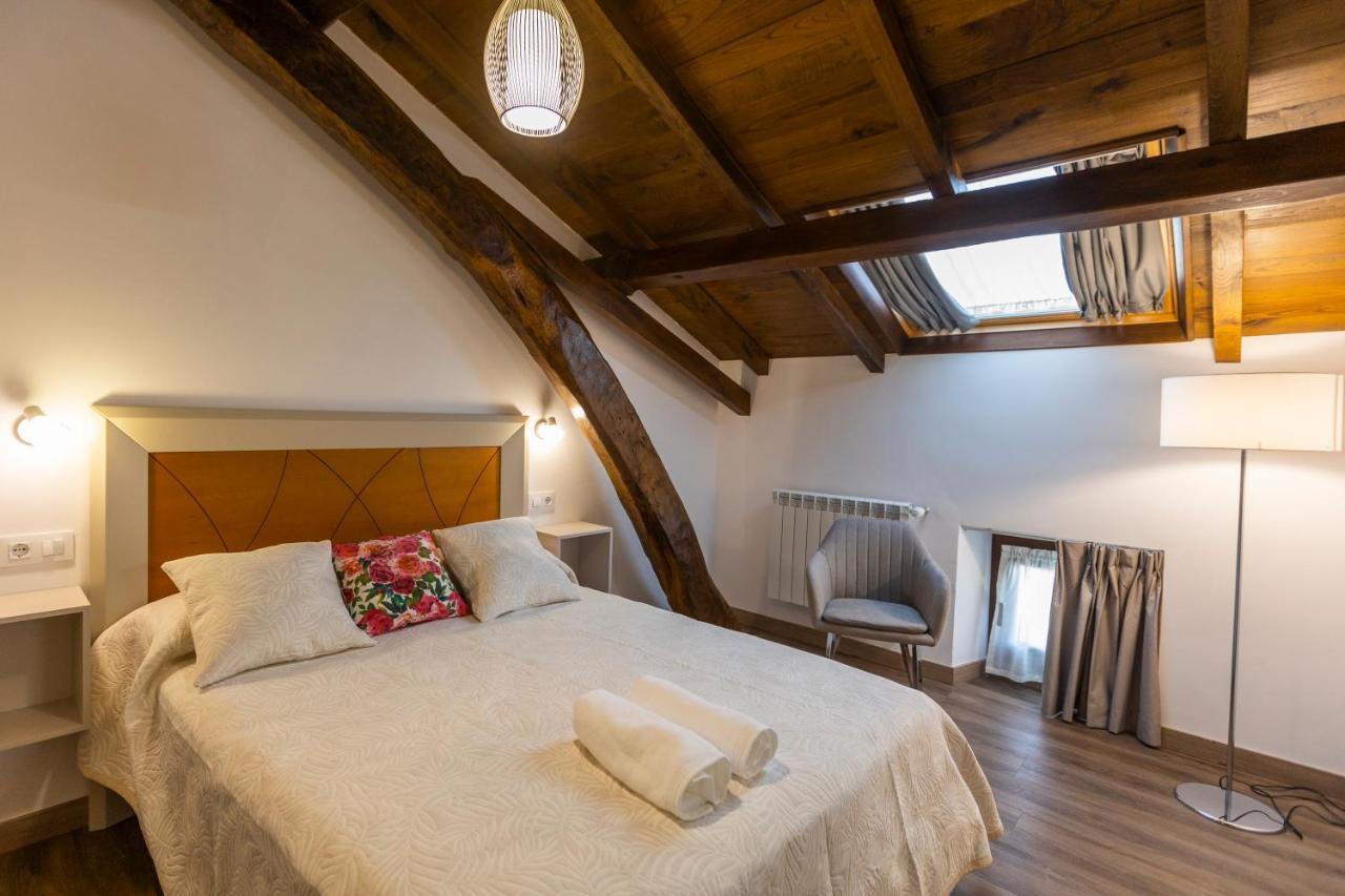 Apartamentos Casona Del Campo ナビア エクステリア 写真